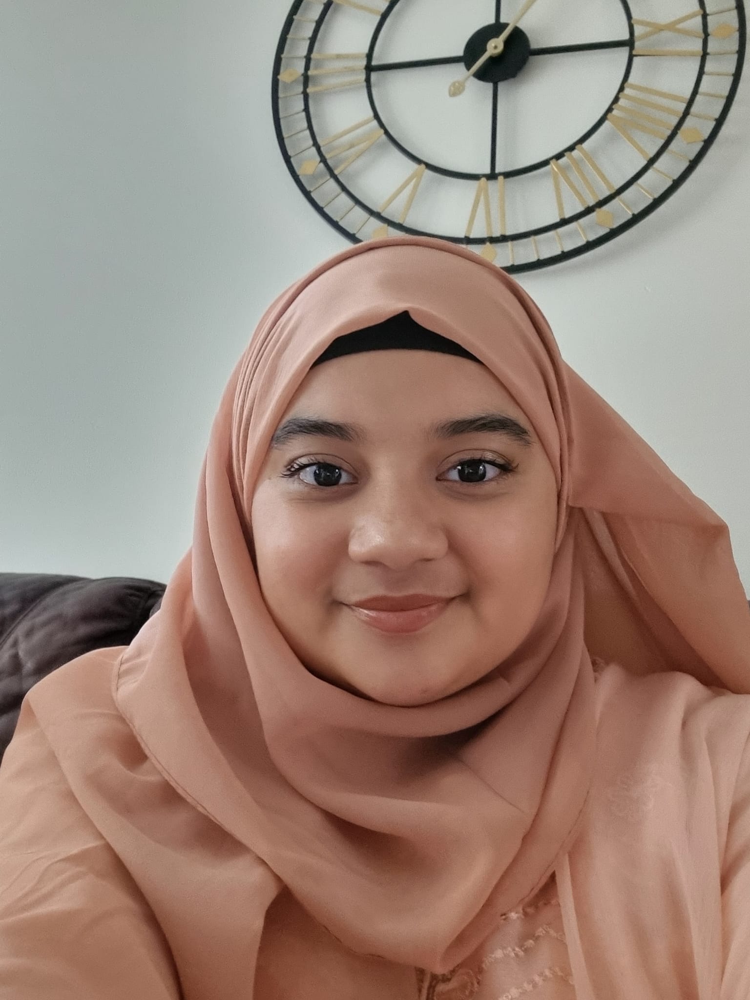 Nadira Alom